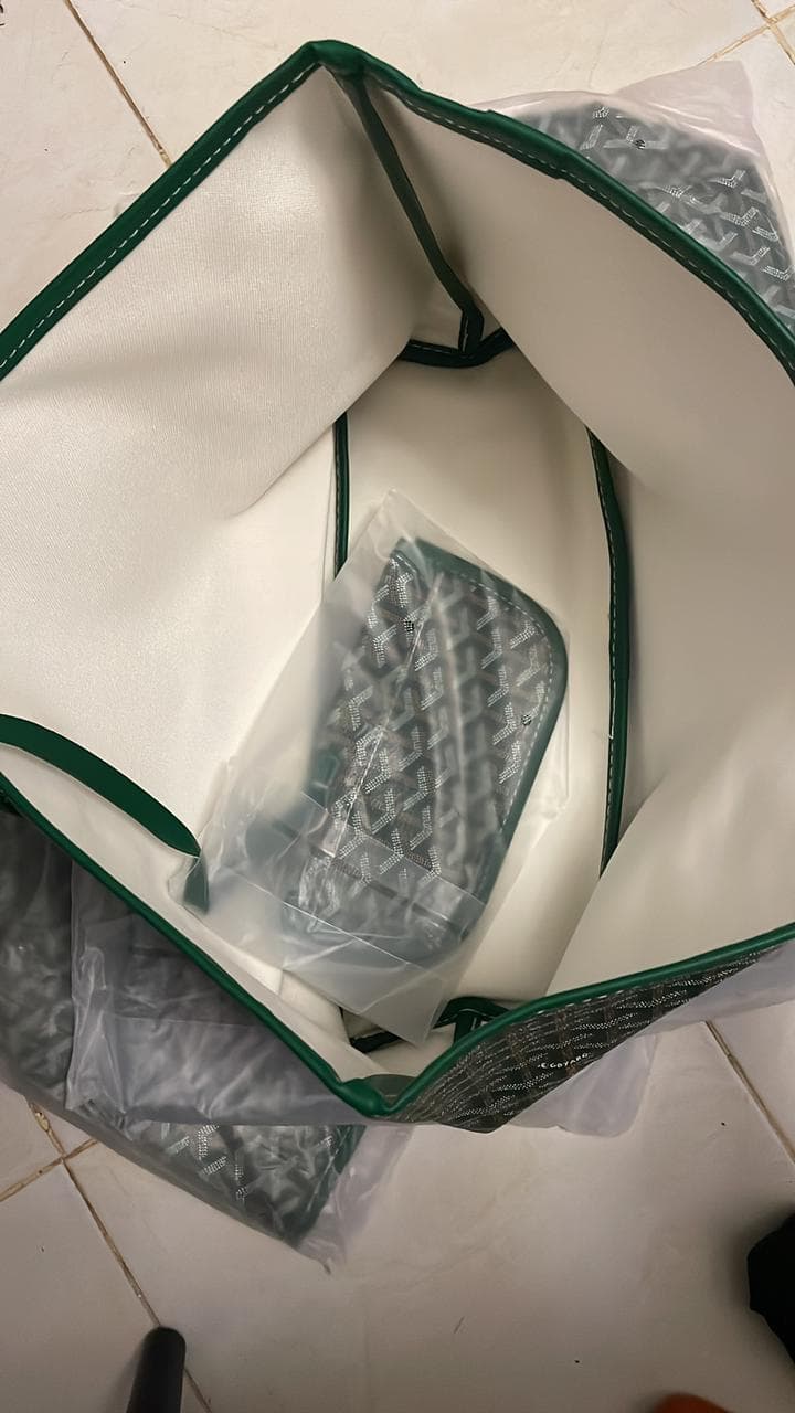 Goyard - alternate view